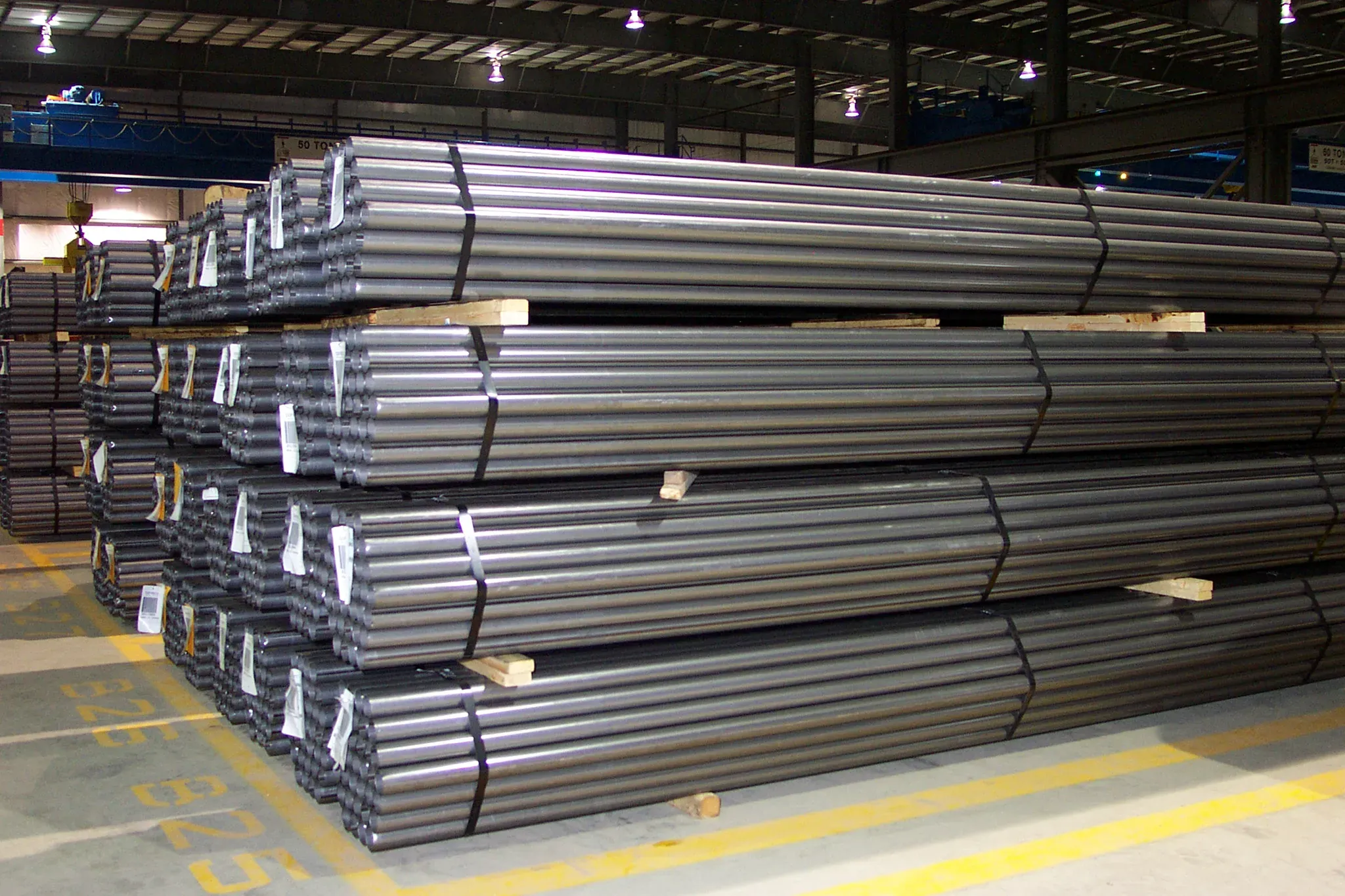 Pipe bundles stored in an automated facility